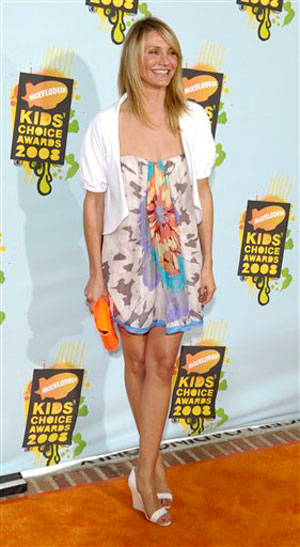 Illustration for article titled Some Fashions At The Kids' Choice Awards Were Surprisingly Childish